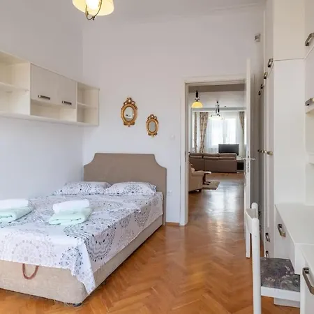 Aristocratic Elegant 2 Bdrm Spacious Center Sofia