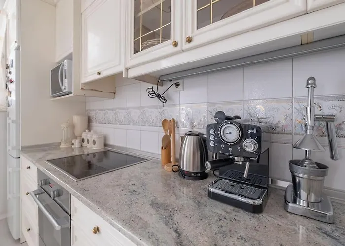 Aristocratic Elegant 2 Bdrm Spacious Center Apartamento Sofía